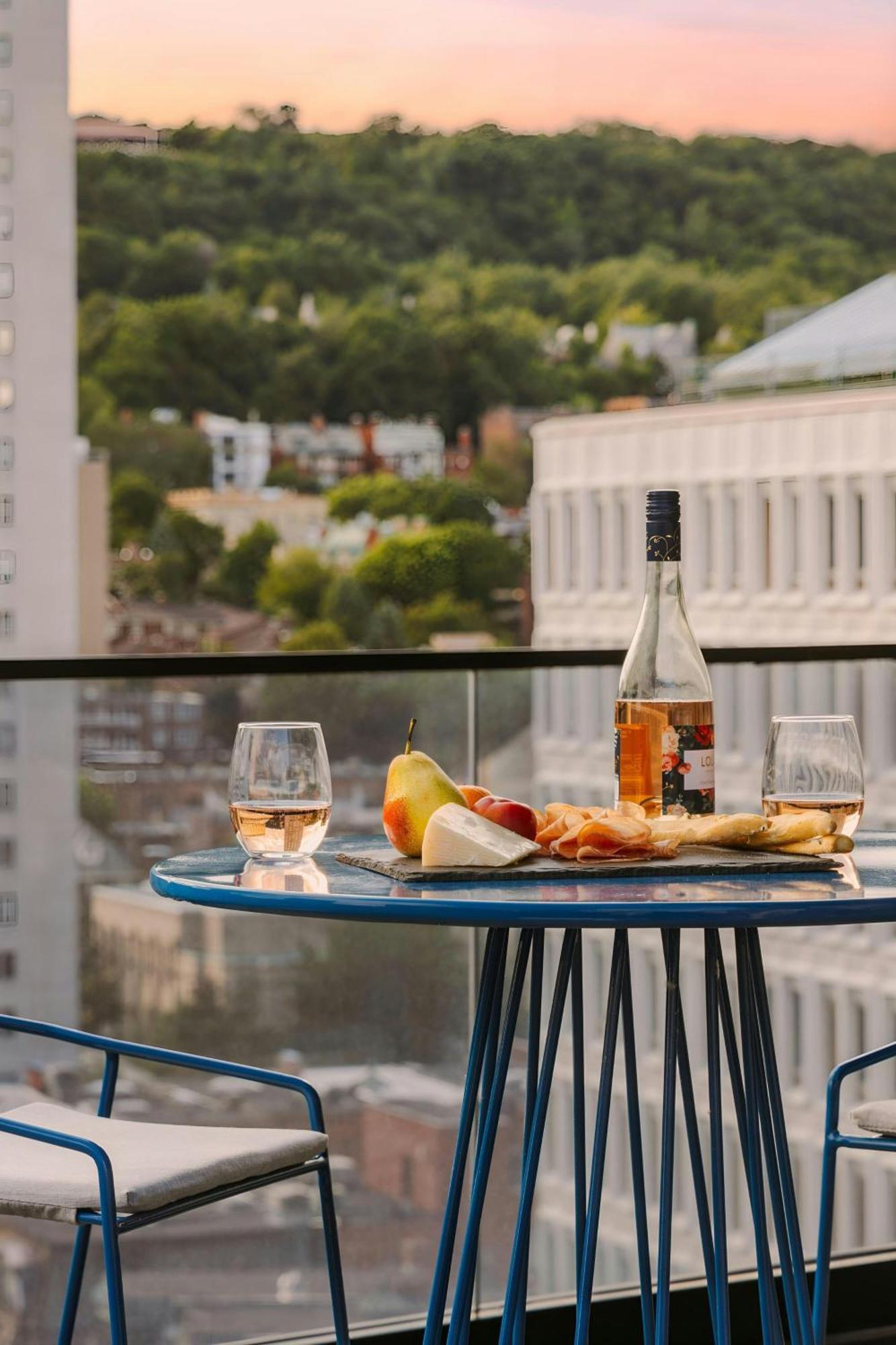Sonder By Marriott Bonvoy Maisonneuve Downtown Apartahotel 3*