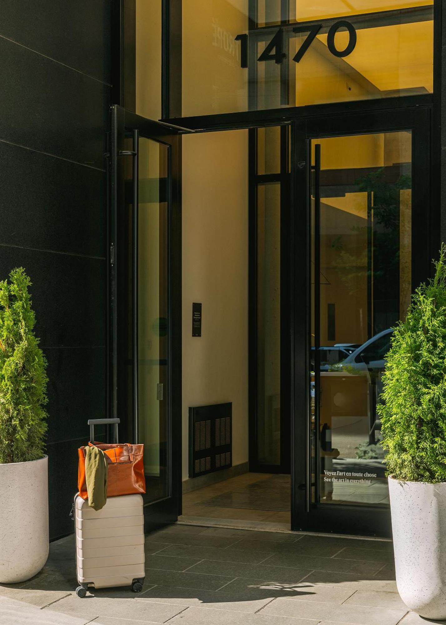 Sonder Maisonneuve Apartahotel 3*